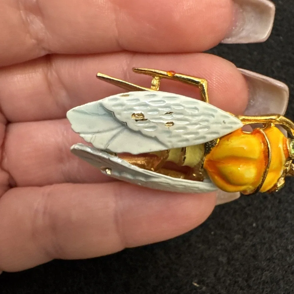 Vintage 1950's Gorgeous Enamel Cicada Brooch Multicolored Gold Tone